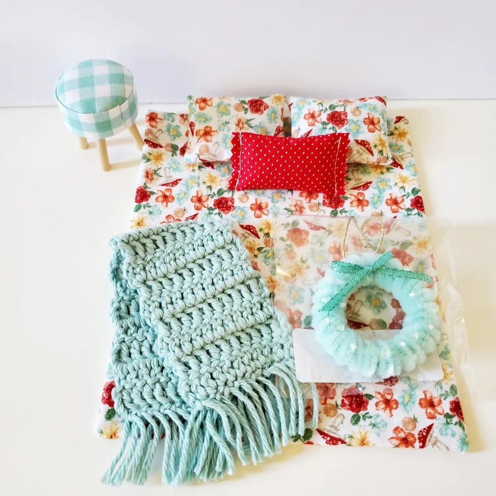 Miniature Dollhouse Handmade 1:12 Scale Bedding Maileg Red Blue